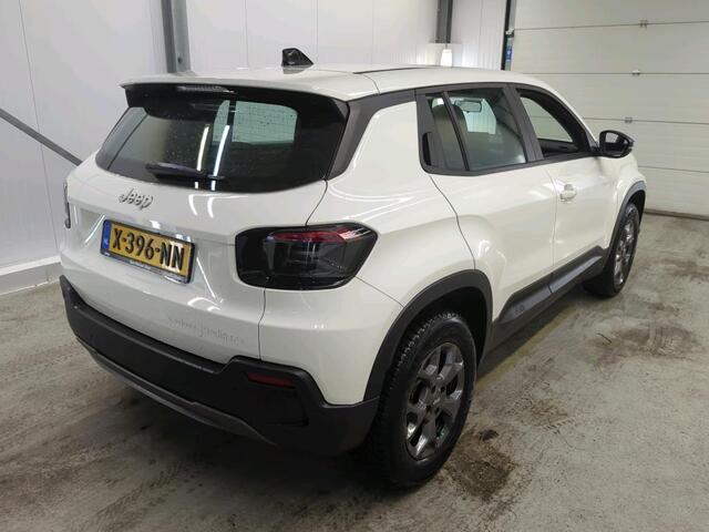 Jeep Avenger Longitude 54 kWh | Navi | Carplay | Stoelverwarming |
