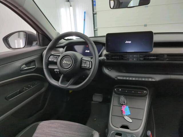 Jeep Avenger Longitude 54 kWh | Navi | Carplay | Stoelverwarming |