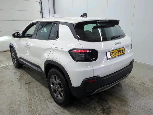 Jeep Avenger Longitude 54 kWh | Navi | Carplay | Stoelverwarming |