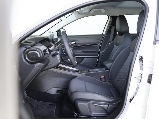 Jeep Avenger 1.2 e-Hybrid Altitude |Apple Carplay/Android Auto | PDC Achter |