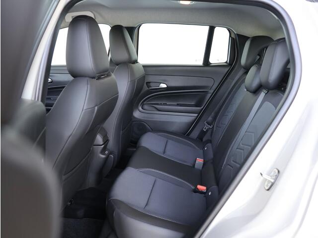 Jeep Avenger 1.2 e-Hybrid Altitude |Apple Carplay/Android Auto | PDC Achter |