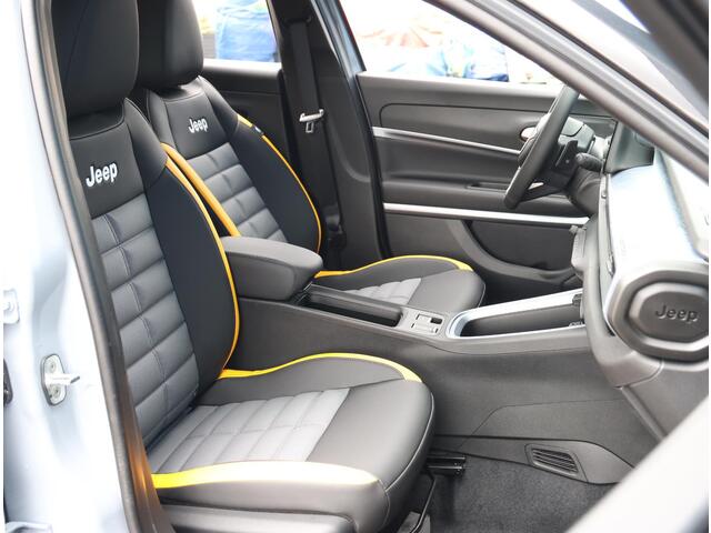 Jeep Avenger 1.2T 4xe The North Face | AppleCarPlay/AndroidAuto | ClimateControl | Elektrische Klep | Navigatie | CruiseControl |