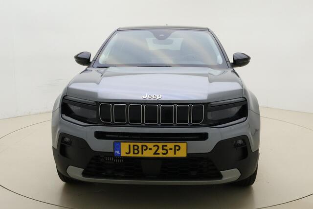 Jeep Avenger 1.2 e-Hybrid Summit | Panoramadak | Adaptive Cruise Control | JBL Audio | Stoelverwarming | Trekhaak | Climate Control | Navigatie | Elektrische achterklep