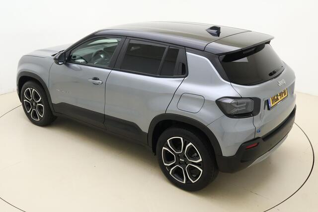 Jeep Avenger Summit 54 kWh | Stoelverwarming | 18'' lichtmetalen velgen | Elektrische achterklep | Navigatie | Two-tone lak | Verwarmde voorruit