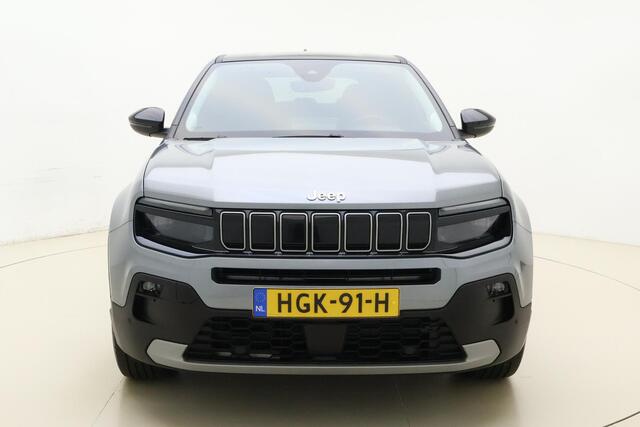 Jeep Avenger Summit 54 kWh | Stoelverwarming | 18'' lichtmetalen velgen | Elektrische achterklep | Navigatie | Two-tone lak | Verwarmde voorruit