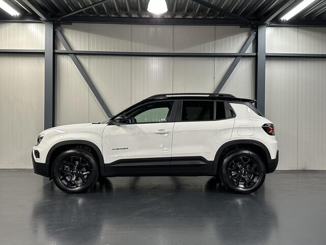 Jeep Avenger 1.2T 4xe Overland | 1ste eigenaar | AUTOMAAT | AppleCarPlay/AndroidAuto | Adaptive Cruise Control | Stoel/Stuurverwarming | Camera | Sfeerverlichting | Keyless | Isofix | Privacy Glass | Parkeersensoren | Electrische achterklep |