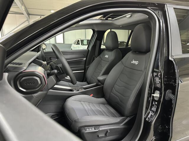 Jeep Avenger 1.2 e-Hybrid Summit | Leder & Winter pack | Elek. Panodak | Infortainment-pack