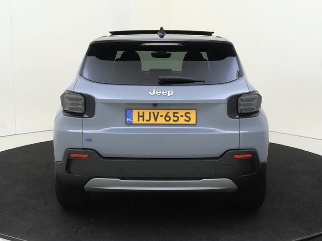 Jeep Avenger Summit 54 kWh Infotainment & Convenience pack | Leder & Winter Pack | airco automatisch |Apple Carplay/Android Auto | Autonomous Emergency Braking | cruise control adaptief met Stop&Go en stuurhulp | dodehoek detectie | full-LED koplampen | lichtmetalen v