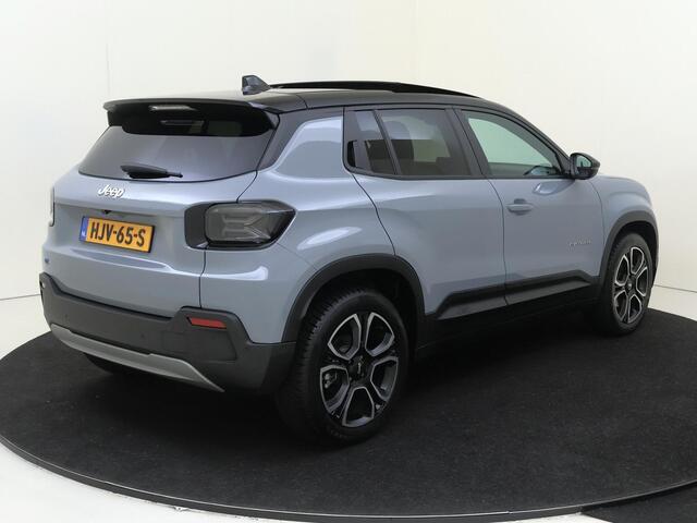 Jeep Avenger Summit 54 kWh Infotainment & Convenience pack | Leder & Winter Pack | airco automatisch |Apple Carplay/Android Auto | Autonomous Emergency Braking | cruise control adaptief met Stop&Go en stuurhulp | dodehoek detectie | full-LED koplampen | lichtmetalen v