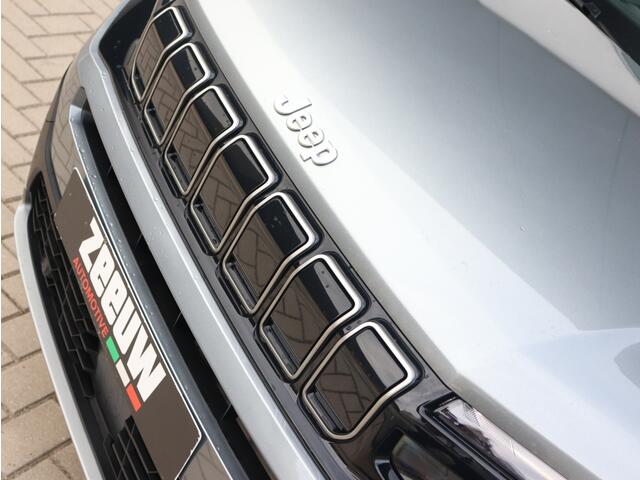 Jeep Avenger 1.2 e-Hybrid Summit | Navi | JBL | Camera | Winter | 18"