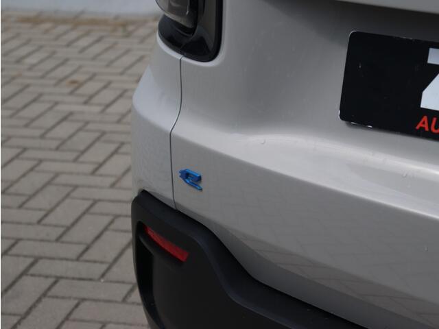 Jeep Avenger Summit 54kWh | Pano | Infotainment | Winter | Warmtepomp | 18"