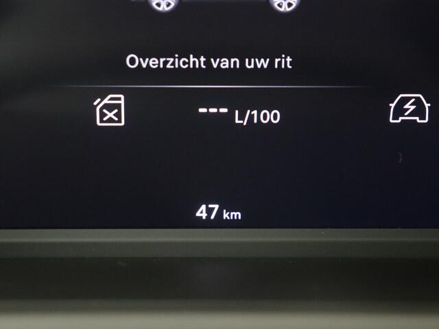 Jeep Avenger 1.2 e-Hybrid Summit | Winter Pack | Achteruitrijcamera | Adaptive cruise control | Connected services | Schakelpaddles |