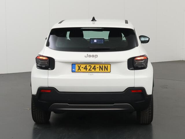 Jeep Avenger Longitude 54 kWh | SOH 96% | Navigatie | Parkeersensoren | Stoelverwarming | Keyless Go |