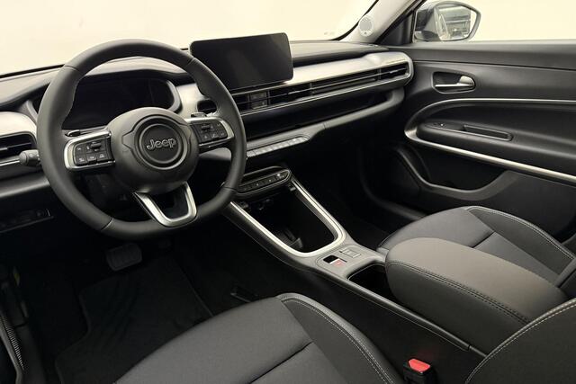 Jeep Avenger 1.2 e-Hybrid Summit | Navigatie | Automaat | 18'' lichtmetalen velgen | Two-tone lak | JBL audio | Elektrische achterklep | LED | Sfeerverlichting