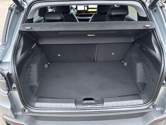 Jeep Avenger Summit 54 kWh |SCI|156pk Automaat | Adaptieve Cruise | Achteruitrijcamera | Elektrische Achterklep