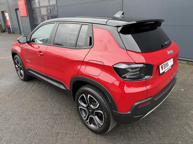 Jeep Avenger 100pk Summit (Elektrisch Schuifdak - JBL - Keyless Entry - Elektrische klep - Leder incl stoelverwarming - LED - Camera - Adaptieve Cruise Controle - 18")