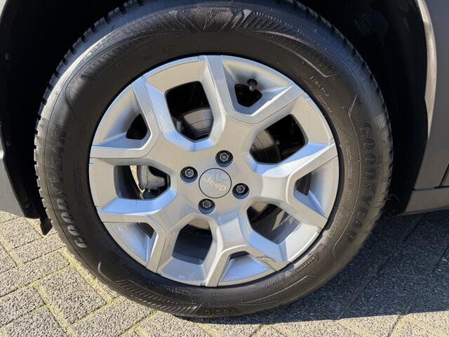 Jeep Avenger 100pk Altitude (Camera - Keyless Entry - Adaptieve Cruise Controle - Elektrische Klep - JBL - LED - 17"incl 4S - Automatische Airco - Navigatie)