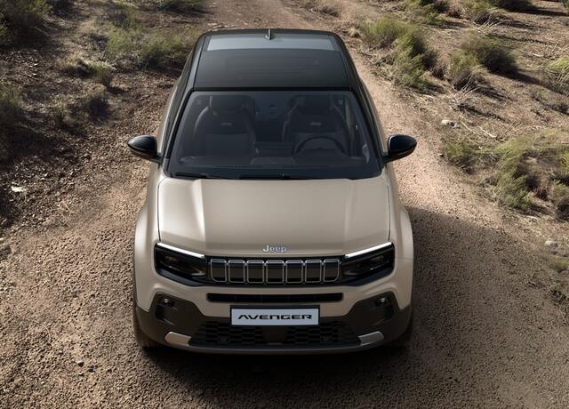 Jeep Avenger 1.2 e-Hybrid Summit DIRECT RIJDEN - PANORAMADAK - 8 JAAR GARANTIE