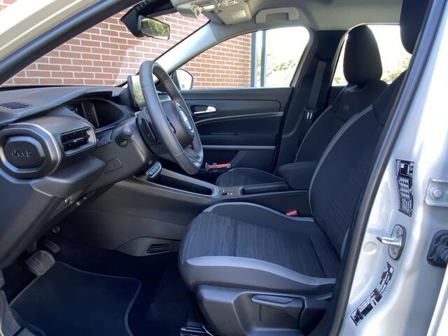 Jeep Avenger 1.2 e-Hybrid Longitude CARPLAY CRUISE STOELVW LMV DAB PDC