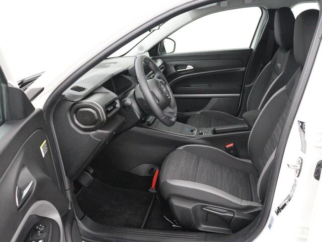 Jeep Avenger Longtitude 54 kWh | SOH 96.6% | Stoelverwarming | Carplay | Navigatie | Full LED | Warmtepomp | Keyless | Climate control | Digital Cockpit | Cruise control