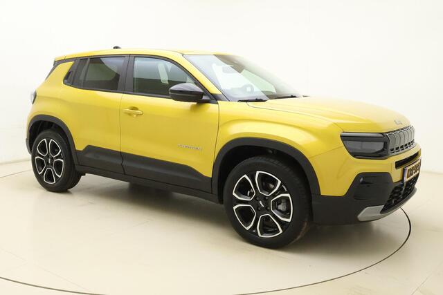 Jeep Avenger 1.2 e-Hybrid Summit Automaat | JBL Soundsystem | Navigatie | Elektrische achterklep | Keylee | Climate control | Camera | Draadloze telefoonlader