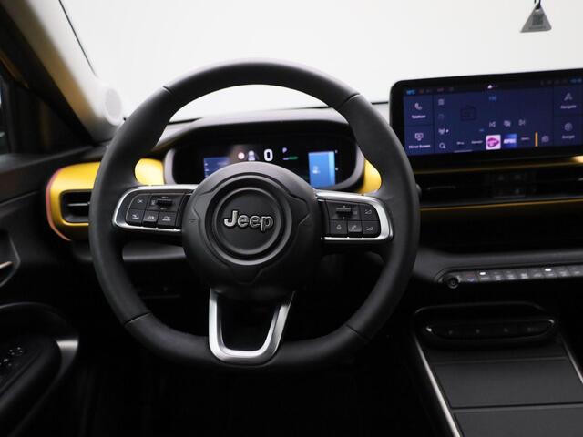 Jeep Avenger 54kWh 1st Edition 157PK | Elektr. bed. achterklep | Climate Control / ECC | Licht metalen velgen 18 inch | Cruise control | Navigatie Stoelverwarming | LED koplampen | Park Distance Control voor en achter | Achteruitrijcamera |