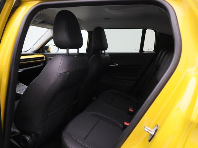 Jeep Avenger 54kWh 1st Edition 157PK | Elektr. bed. achterklep | Climate Control / ECC | Licht metalen velgen 18 inch | Cruise control | Navigatie Stoelverwarming | LED koplampen | Park Distance Control voor en achter | Achteruitrijcamera |