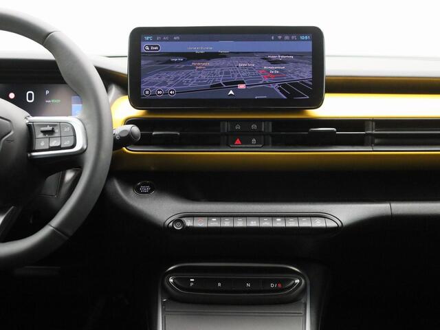 Jeep Avenger 54kWh 1st Edition | Elektr. bed. achterklep | Climate Control / ECC | Licht metalen velgen 18 inch | Cruise control Adaptive | Navigatie | Half lederen bekleding | Stoelverwarming | LED koplampen | Park Distance Control voor en achter | Achteruitrijcamera