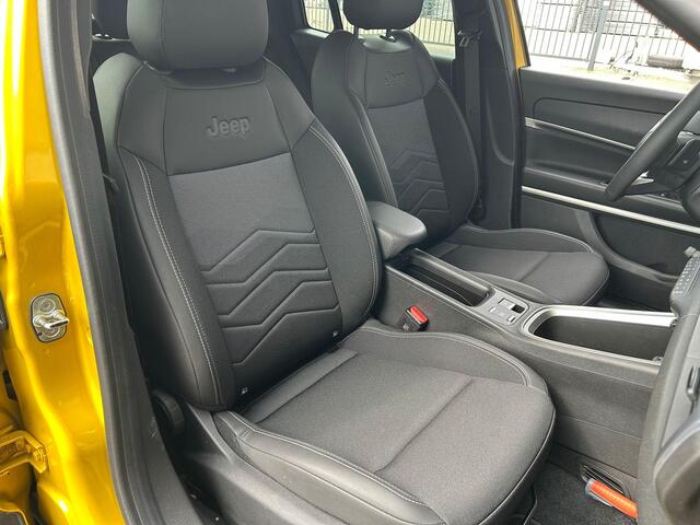 Jeep Avenger 1.2 E-HYBRID SUMMIT I AUTOMAAT I APPLE CARPLAY I I P-CAMERA I JBL AUDIO