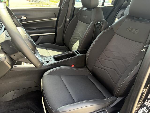 Jeep Avenger 1.2 Altitude | Camera | Elek achterklep | Apple / Android CarPlay | Stoel verwarming