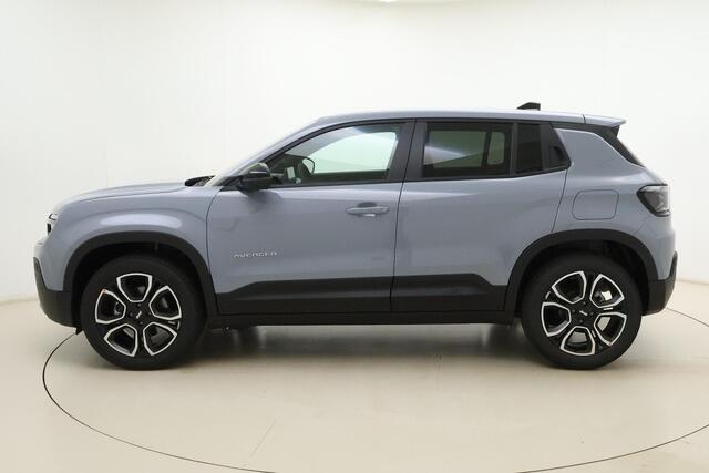 Jeep Avenger 1.2 e-Hybrid Summit | VAN ¤40.250,- VOOR ¤35.950,-! | Navigatie | Voorruitverwarming | 18'' lichtmetalen velgen | JBL | Elektrische kofferklep | Adaptieve cruise control