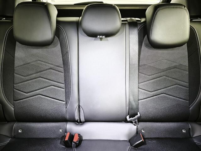 Jeep Avenger Summit 54 kWh | Camera | SoH 97,8% | Adaptieve cruise | AppleCarplay AndroidAuto Navigatie | LED |