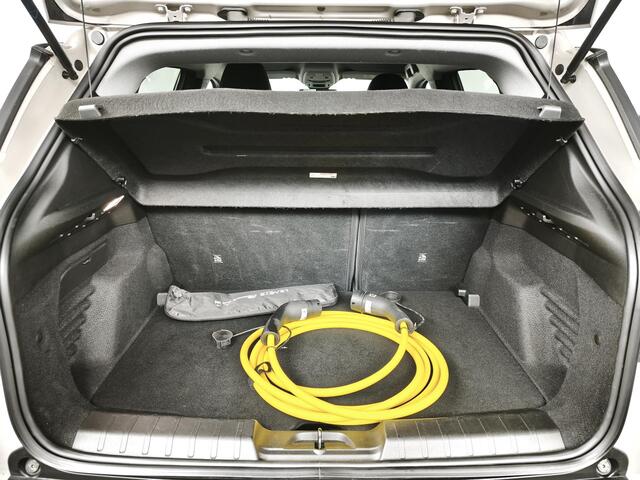 Jeep Avenger Summit 54 kWh | Camera | SoH 97,8% | Adaptieve cruise | AppleCarplay AndroidAuto Navigatie | LED |