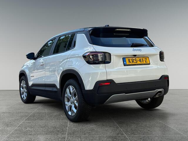 Jeep Avenger Altitude 1.2 Turbo 100pk | TWO-TONE | JBL HIFI | ELEKTR. ACHTERKLEP | STOELVERW. | ADAPTIVE CRUISE | CAMERA | NAVI | 17" LM | CLIMA | DAB+