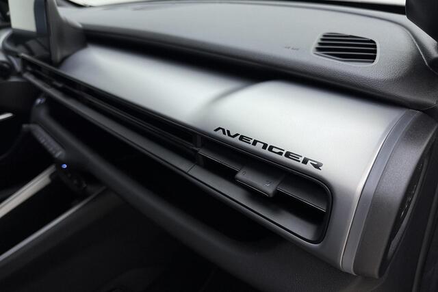 Jeep Avenger Summit 54 kWh | Camera | Apple carplay/Android auto | Voorruitverwarming | Climate control
