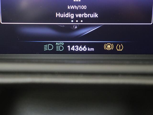Jeep Avenger Summit 54 kWh LAGE KMSTAND!