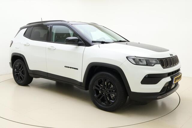 Jeep COMPASS 4xe 240 Plug-in Hybrid Electric S Automaat | Navigatie | Lederen bekleding | Camera | Keyless | Zwart dak | Dakrails | Lichtmetalen velgen black | Climate control