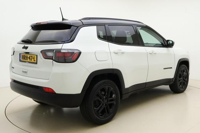 Jeep COMPASS 4xe 240 Plug-in Hybrid Electric S Automaat | Navigatie | Lederen bekleding | Camera | Keyless | Zwart dak | Dakrails | Lichtmetalen velgen black | Climate control