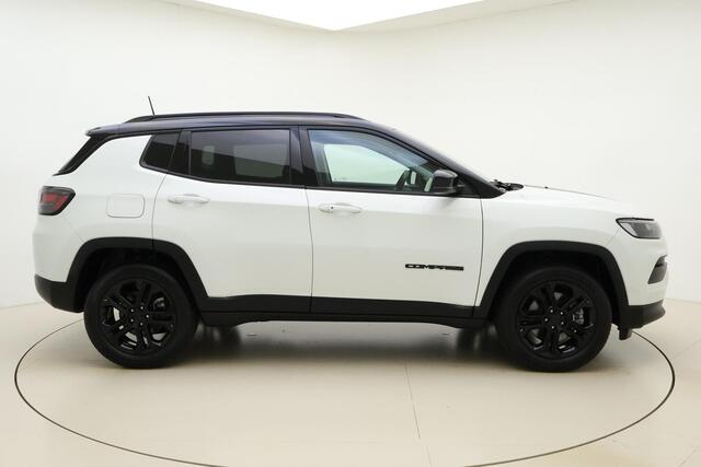 Jeep COMPASS 4xe 240 Plug-in Hybrid Electric S Automaat | Navigatie | Lederen bekleding | Camera | Keyless | Zwart dak | Dakrails | Lichtmetalen velgen black | Climate control