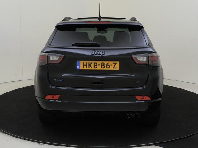 Jeep COMPASS 4xe 240 Plug-in Hybrid Electric S | Panoramadak | Leder | Navigatie