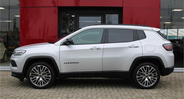 Jeep COMPASS 4xe 190 Plug-in Hybrid Electric Limited | Panoramadak | LED | Stoel/stuur verwarming Trekhaak | Rijdende auto niet altijd aanwezig