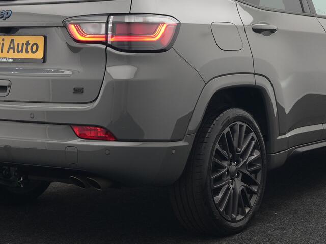 Jeep COMPASS 4xe 240 Plug-in Hybrid Electric S 240pk Dealer O.H PHEV | Trekhaak | Panodak | Adaptive Cruise | 360 Camera | Lederen Sportstoelen Memory & Ventilatie | Apple Carplay | Alpine Sound | Virtual | DAB |