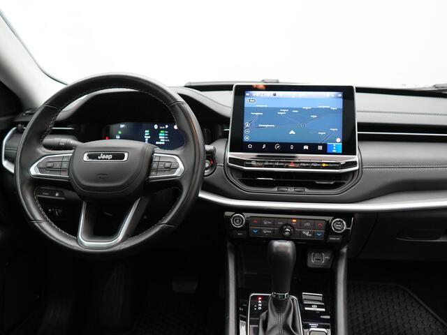 Jeep COMPASS 4xe 240 Plug-in Hybrid Electric S 240pk Dealer O.H PHEV | Panodak | Adaptive Cruise | 360 Camera | Lederen Sportstoelen Memory & Verwarmd | Apple Carplay | Navigatie | Blis | Virtual | DAB |