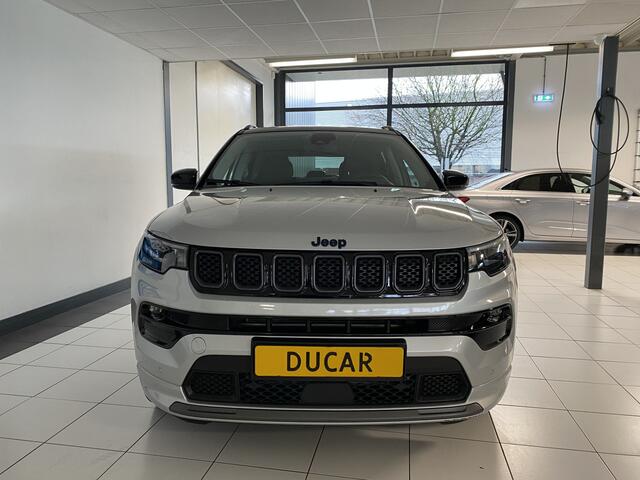 Jeep COMPASS 4xe 240 Plug-in Hybrid Electric S Navigatie / Leer / Camera /Panoramadak / Stuur/stoel verwarming