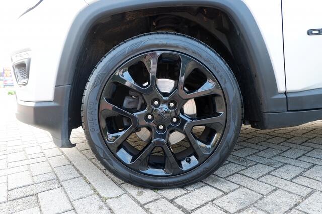 Jeep COMPASS 1.3T NightEagle L.Edition Autom 150PK / Trekhaak / INCL. 12 maan