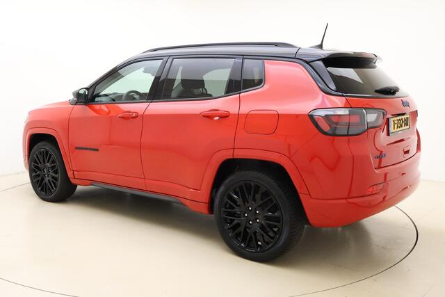 Jeep COMPASS 4xe 240 Plug-in Hybrid Electric S Automaat | Lederen bekleding | Navigatie | Stoel & Stuurverwarming | Climate control | Zwart dak | Extra getint glas | Parkeersensoren