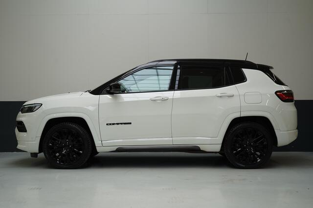 Jeep COMPASS 4xe 240 Plug-in Hybrid Electric S | Leder | Navigatie | Achteruitrijcamera | Stuurverwarming