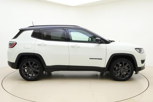 Jeep COMPASS 4xe 240 Plug-in Hybrid Electric S Automaat | Navigatie | Trekhaak | Climate control | Stoel & Stuurverwarming | Keyless | Zwart dak | Camera