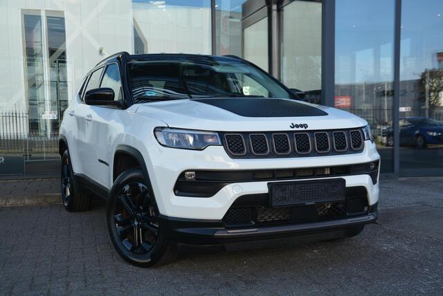 Jeep COMPASS 4xe 240 Plug-in Hybrid Electric Upland | Winter pack | Led | Slechts