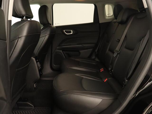 Jeep COMPASS 4xe 240 Plug-in Hybrid Electric S | Leder | Stoel & stuurverwarming | Adaptive cruise | Camera | Carplay | Keyless | Elektrische stoelen | 19'' | Digital Cockpit | Navigatie | PHEV | Plug In